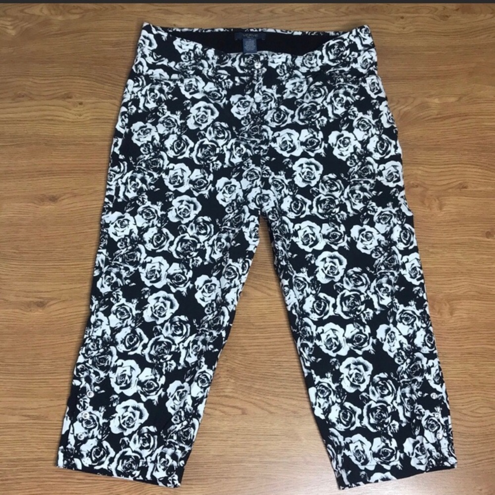 Verve stretchy Capris Sz 14